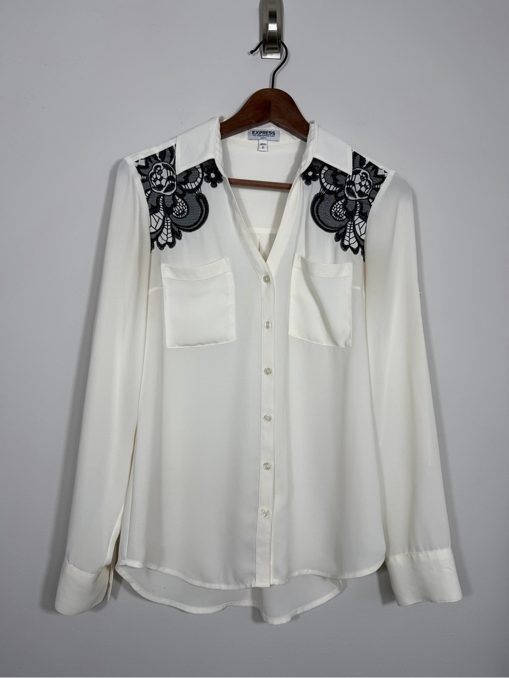 Express Portofino Shirt Ivory Black Lace Embroidered Button Down Small